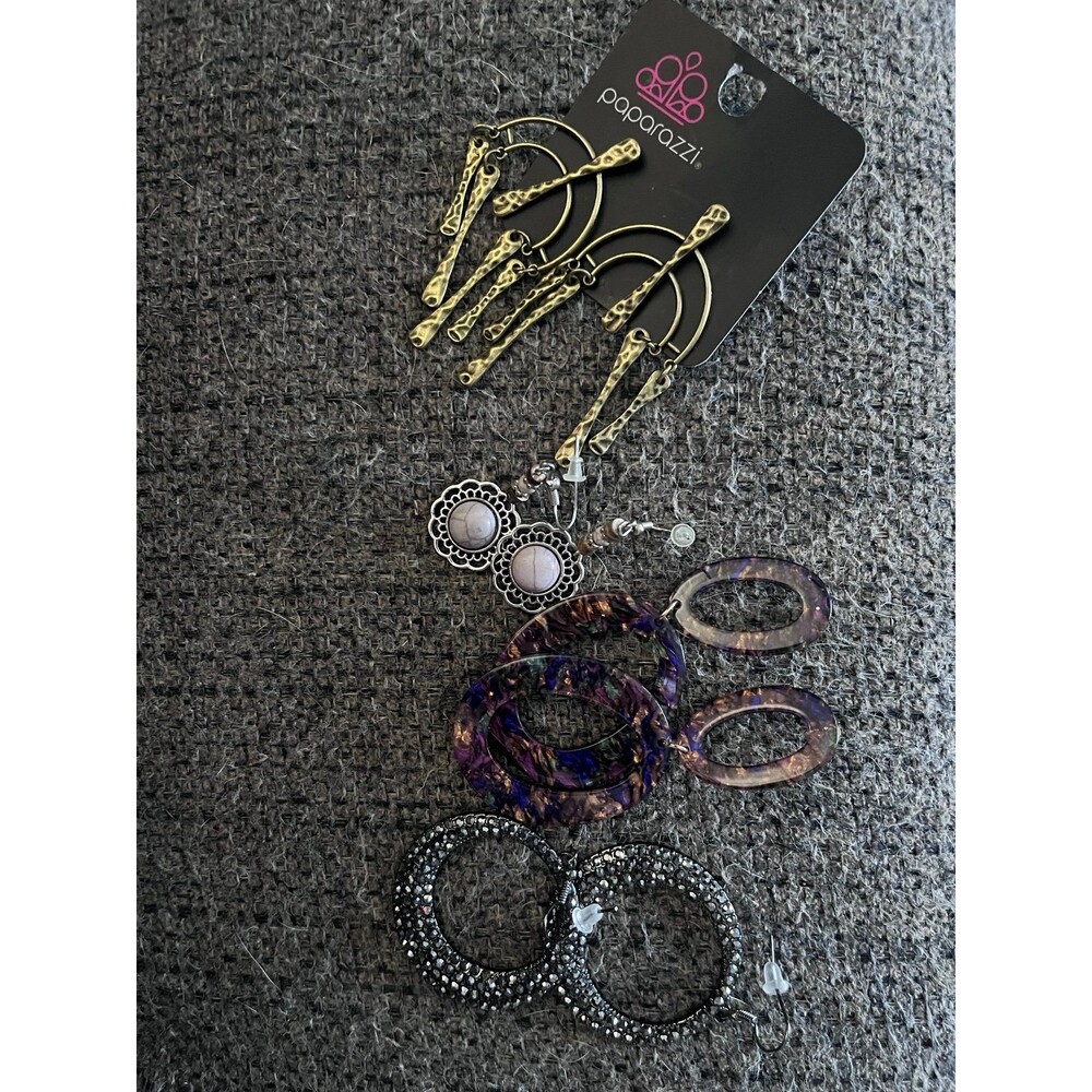 Lot of 4 pair paparazzi earrings